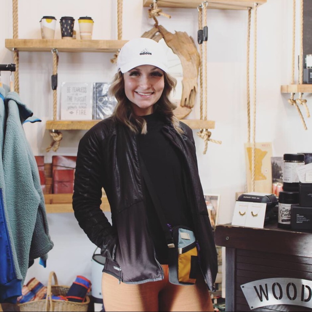 Meet your Posher, Lynda